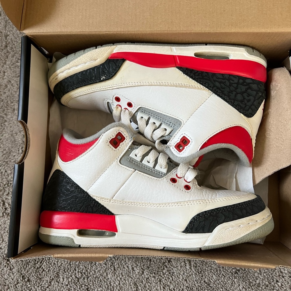 Air Jordan 3 Retro Fire Red